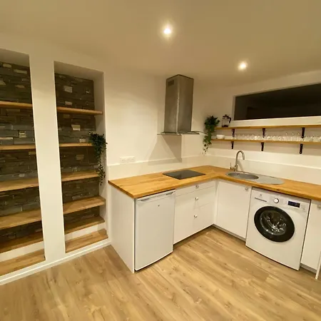 Apartment Atypic 3 Bedrooms Triplex With Terrace, 5km From *