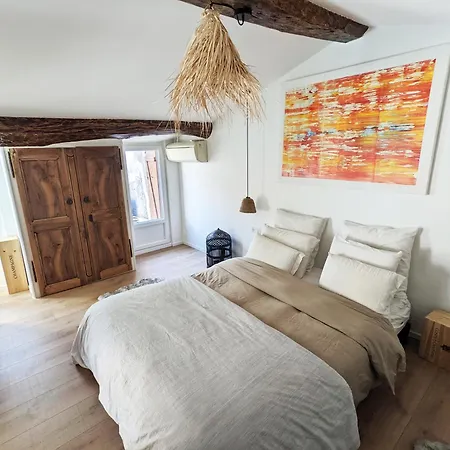 Atypic 3 Bedrooms Triplex With Terrace, 5km From Villeneuve-Loubet